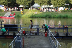 Aufbau der Feuershow zum Wasserfest Leipzig